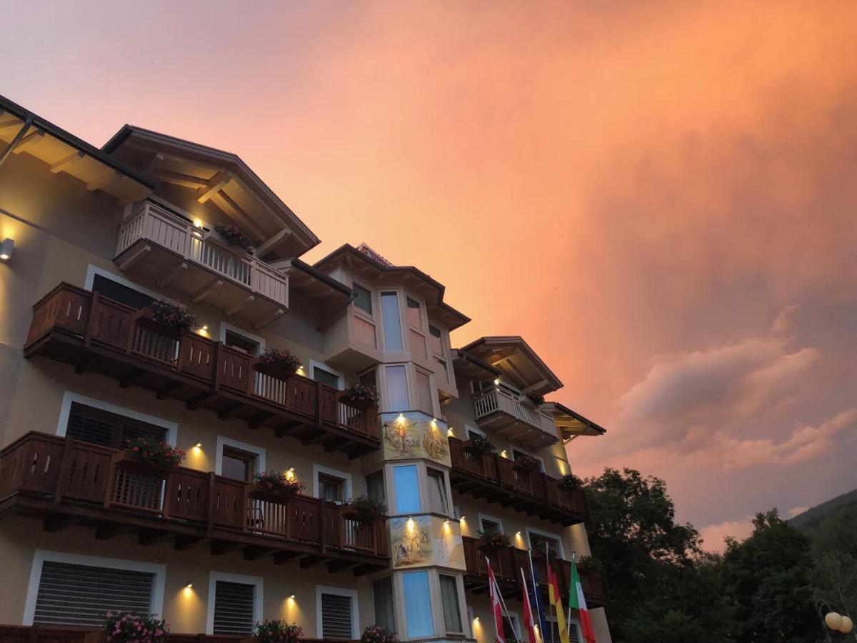 Active Hotel Monte Giner Mezzana  Exterior foto